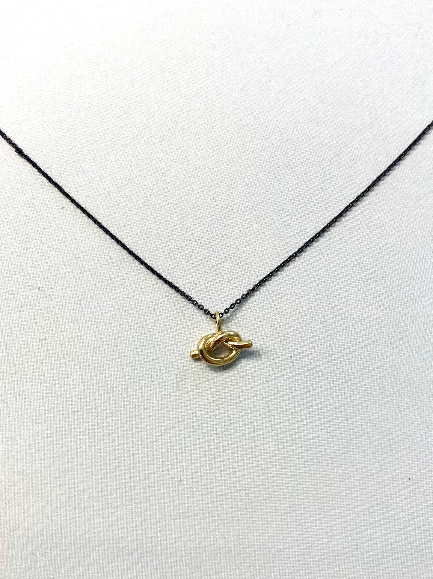 Little Knot Pendant