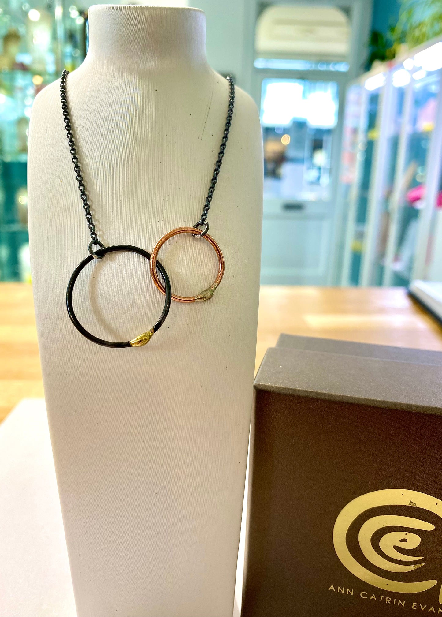 ‘Gwlith' Couple Pendant