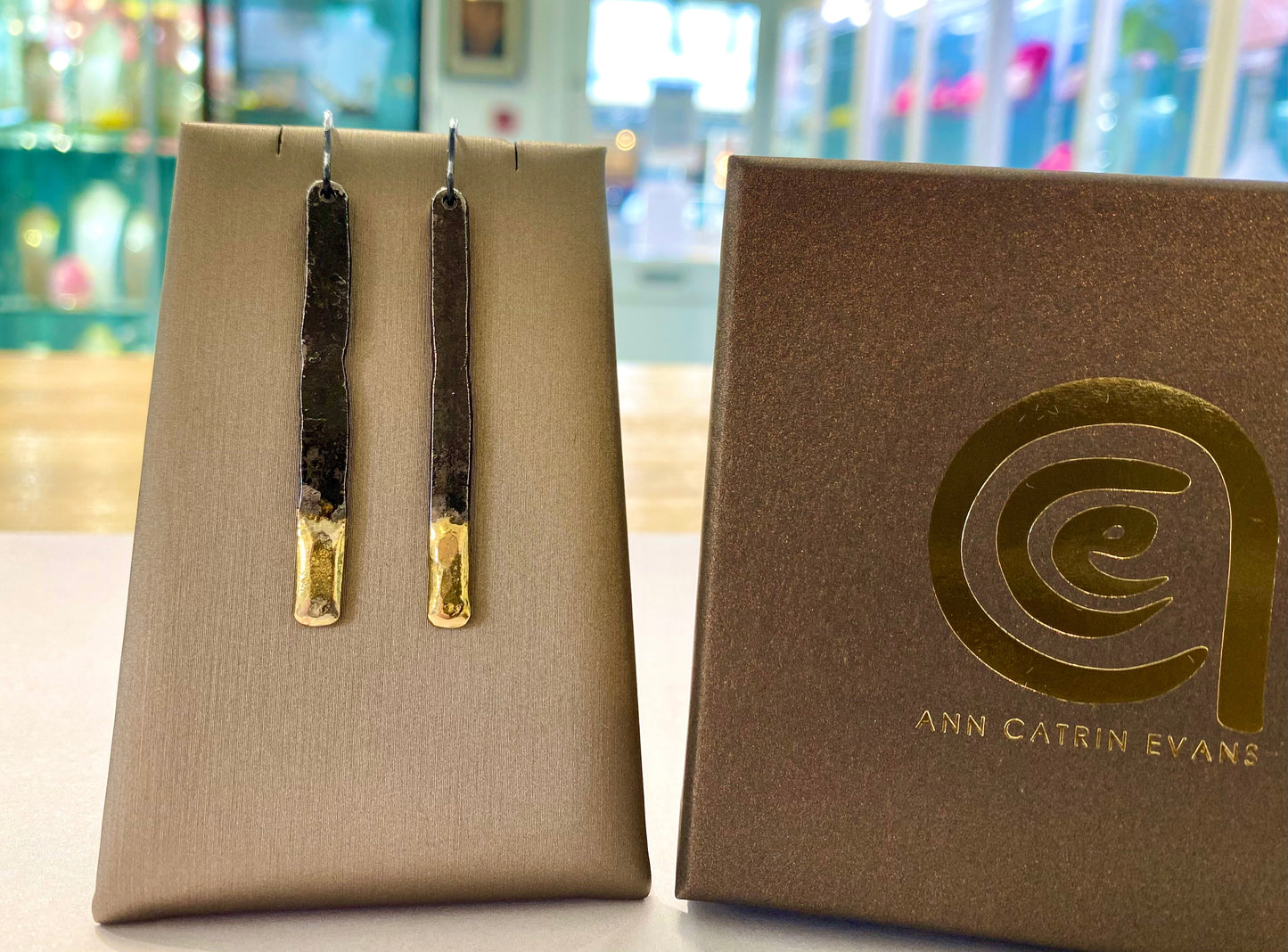 Amrwd Earrings