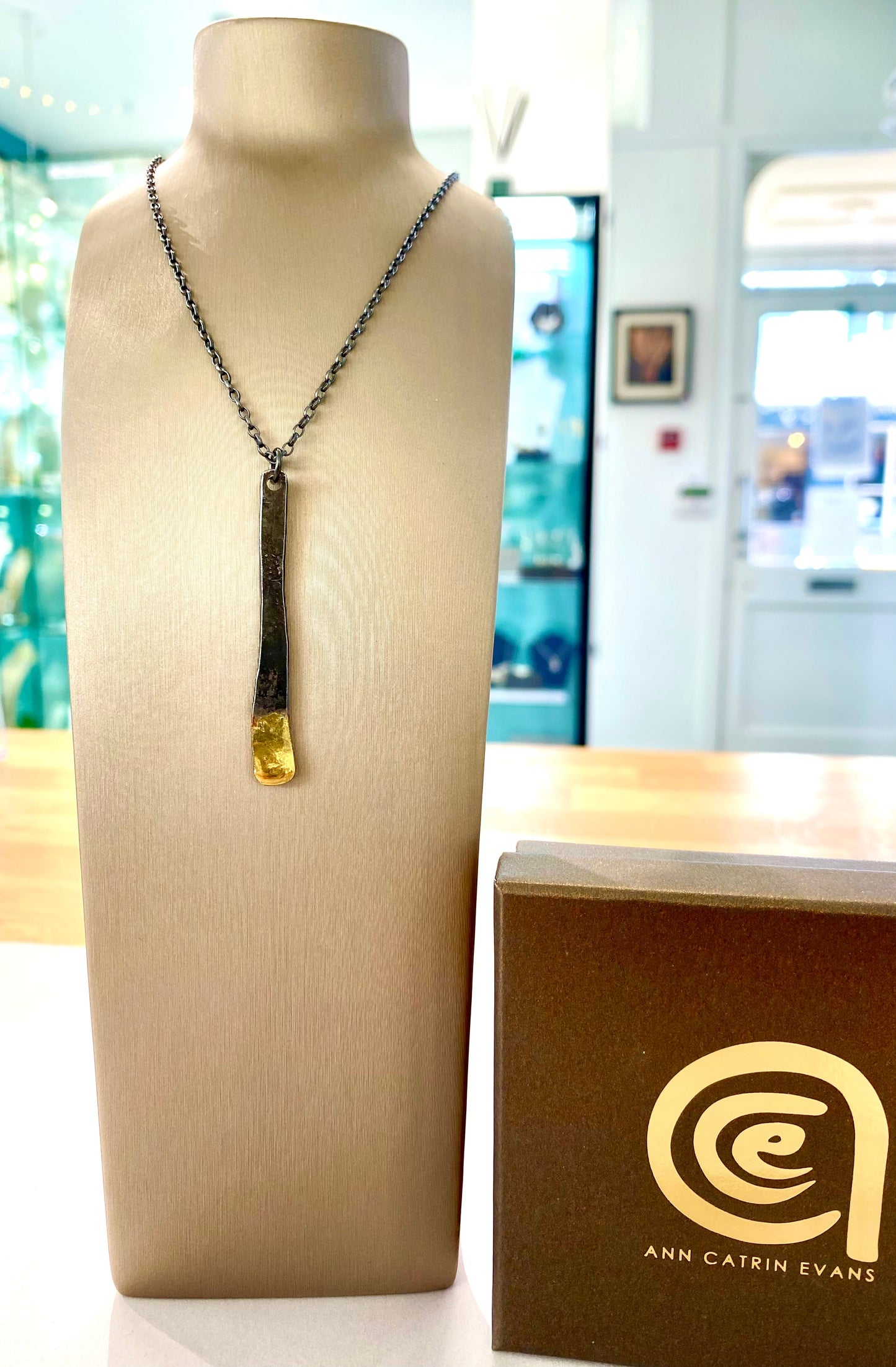 Amrwd Necklace
