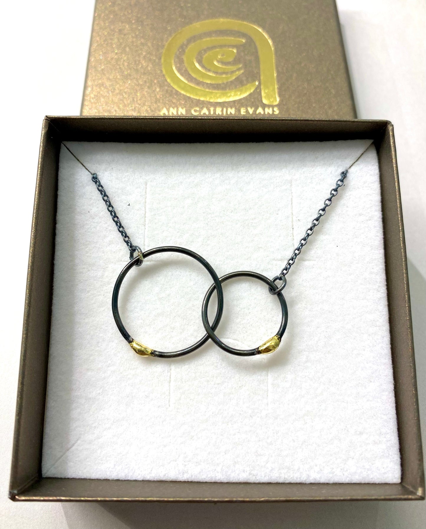 ‘Gwlith' Couple Pendant