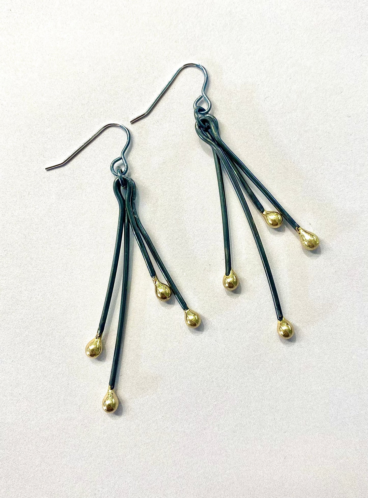 ‘Gwlith' drop Earrings