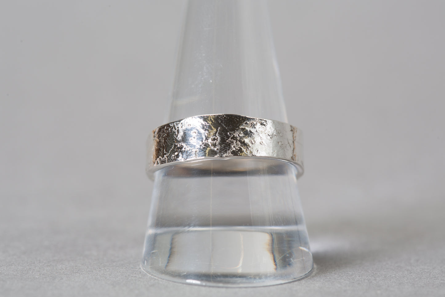 Amrwd Silver Ring