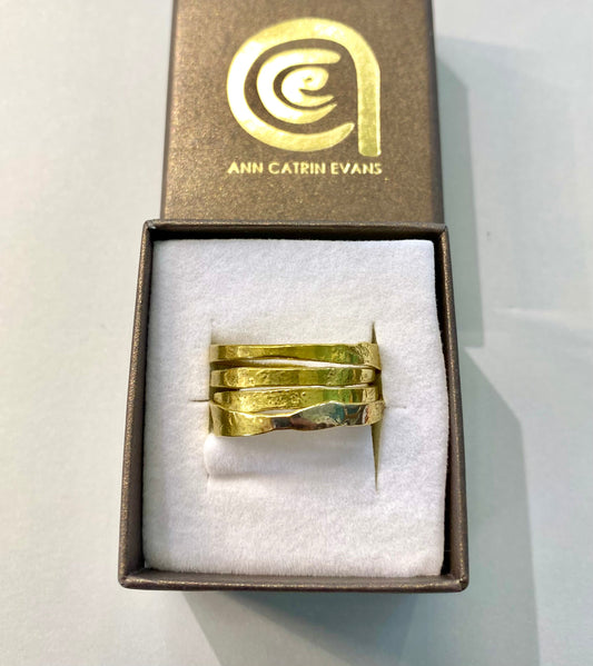 ‘Amrwd' Wrapped Brass Ring